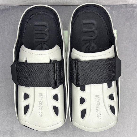 🔥🔥🔥MSCHF Black and Gray Cast Slides with Modern Slip-On Design Size: 11🔥🔥🔥 - Picture 11 of 11